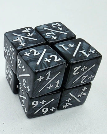 +1/+1 Pearl Black Counters with White for Magic - Set of 8
