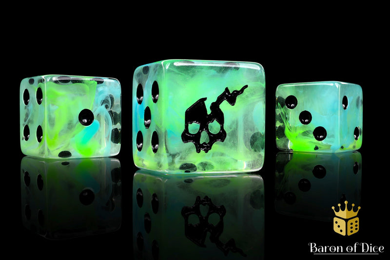 Load image into Gallery viewer, Ethereal Ghost Dice
