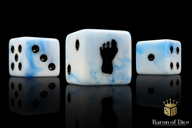 Load image into Gallery viewer, Giant Footprint Dice - White Ice
