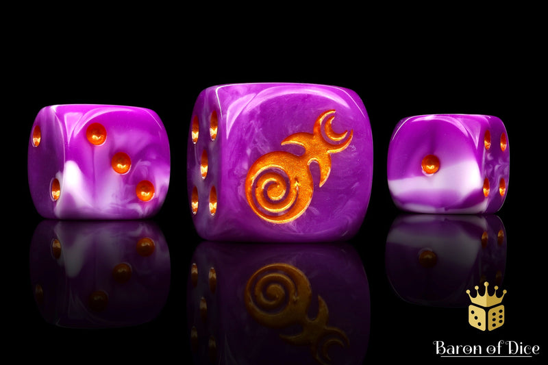 Load image into Gallery viewer, Gluttony Dice - Gold Inlay
