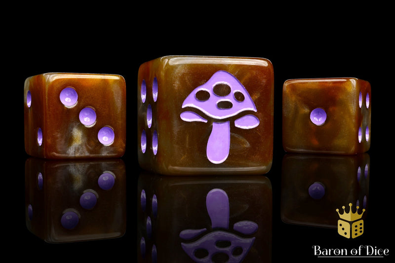 Load image into Gallery viewer, Shroom Dice - Purple
