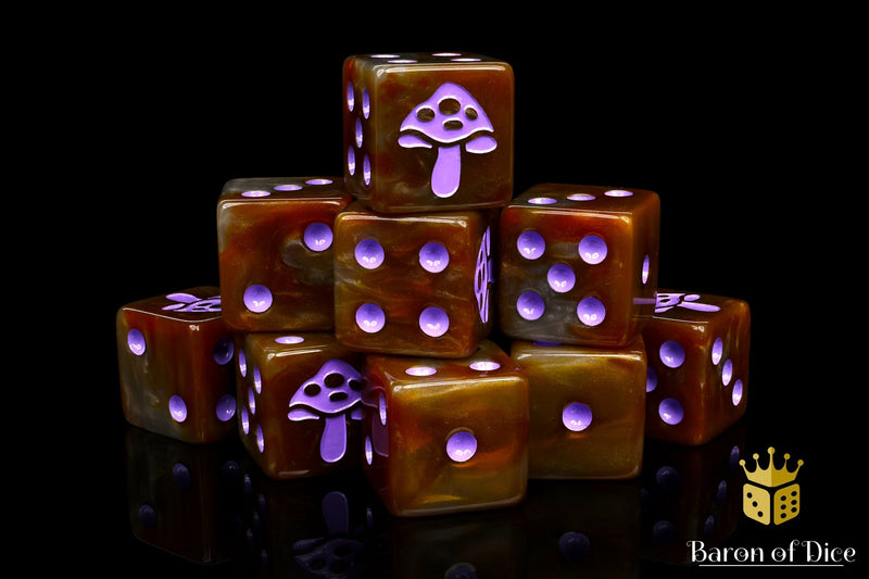 Load image into Gallery viewer, Shroom Dice - Purple
