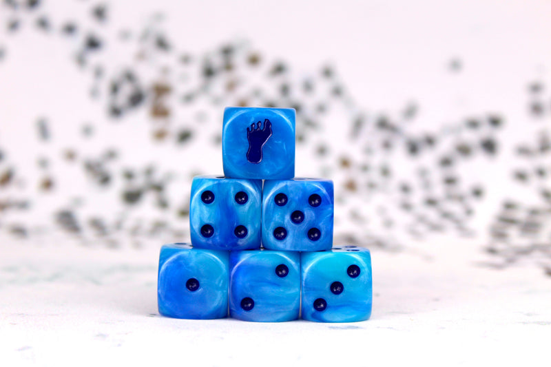 Load image into Gallery viewer, Giant Footprint Dice - Blue Frost
