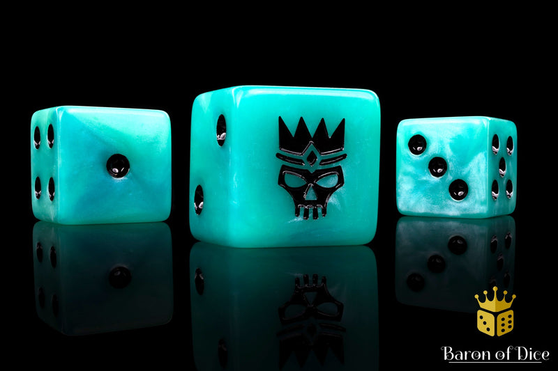 Load image into Gallery viewer, Royal Ghost Dice
