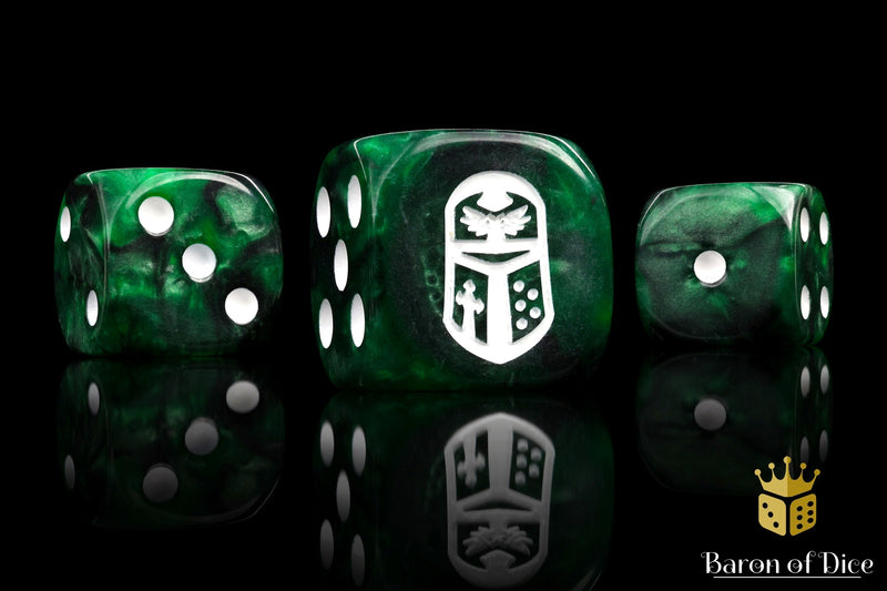 Load image into Gallery viewer, Imperial Helm Dice - Green
